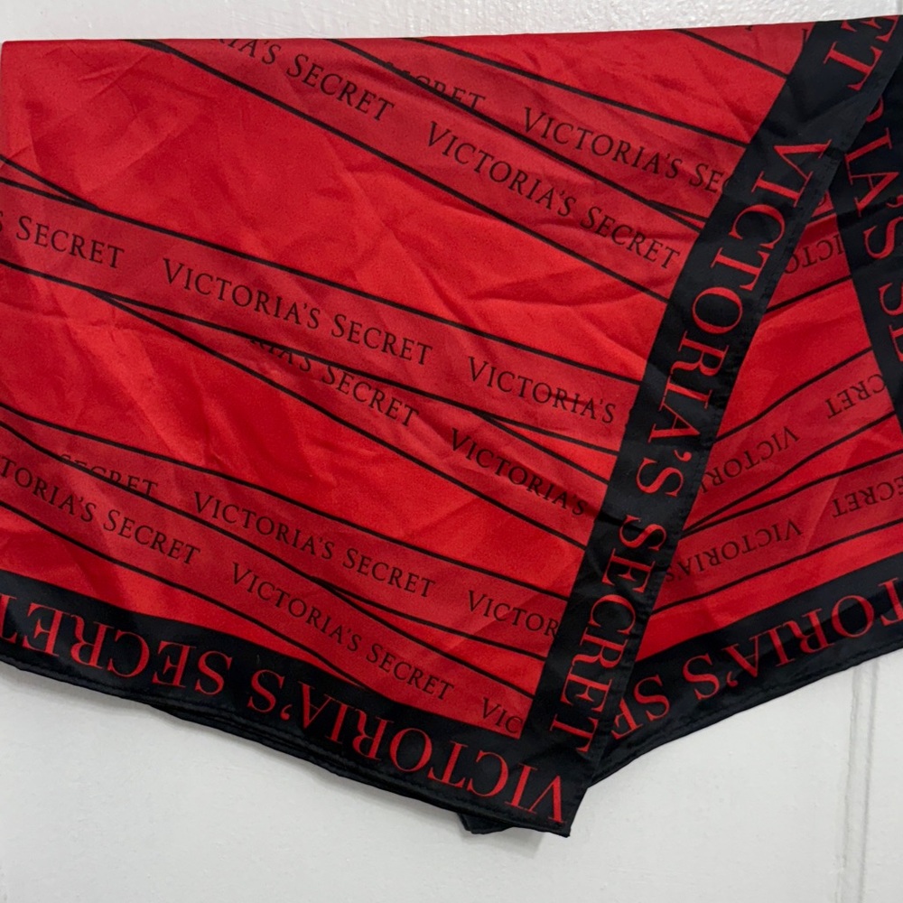 Victoria's Secret Bold Red and Black scarf